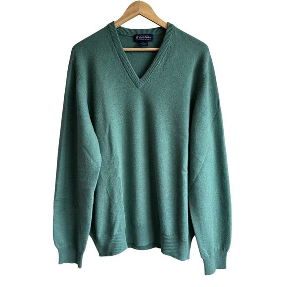 Brooks Brothers 3 Ply Italian Cashmere V-Neck Sweater Green L - Picture 1 of 9